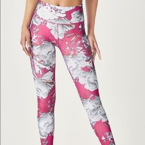 XS LONG FABLETICS LISETTE HIGHWAISTED LEGGINGS!